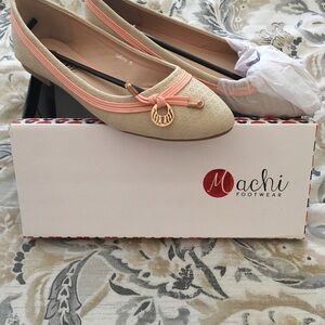 Machi Women’s ABBAS  Slip On Flat  Shoe Size 8 Nude Color With Peach Trim New